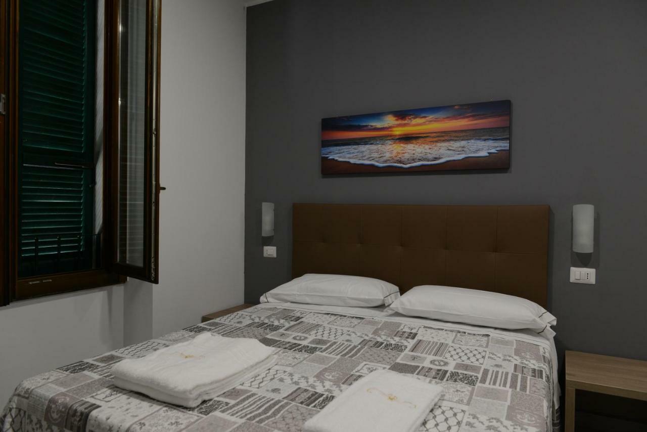 Hotel Oregon ミラノ エクステリア 写真