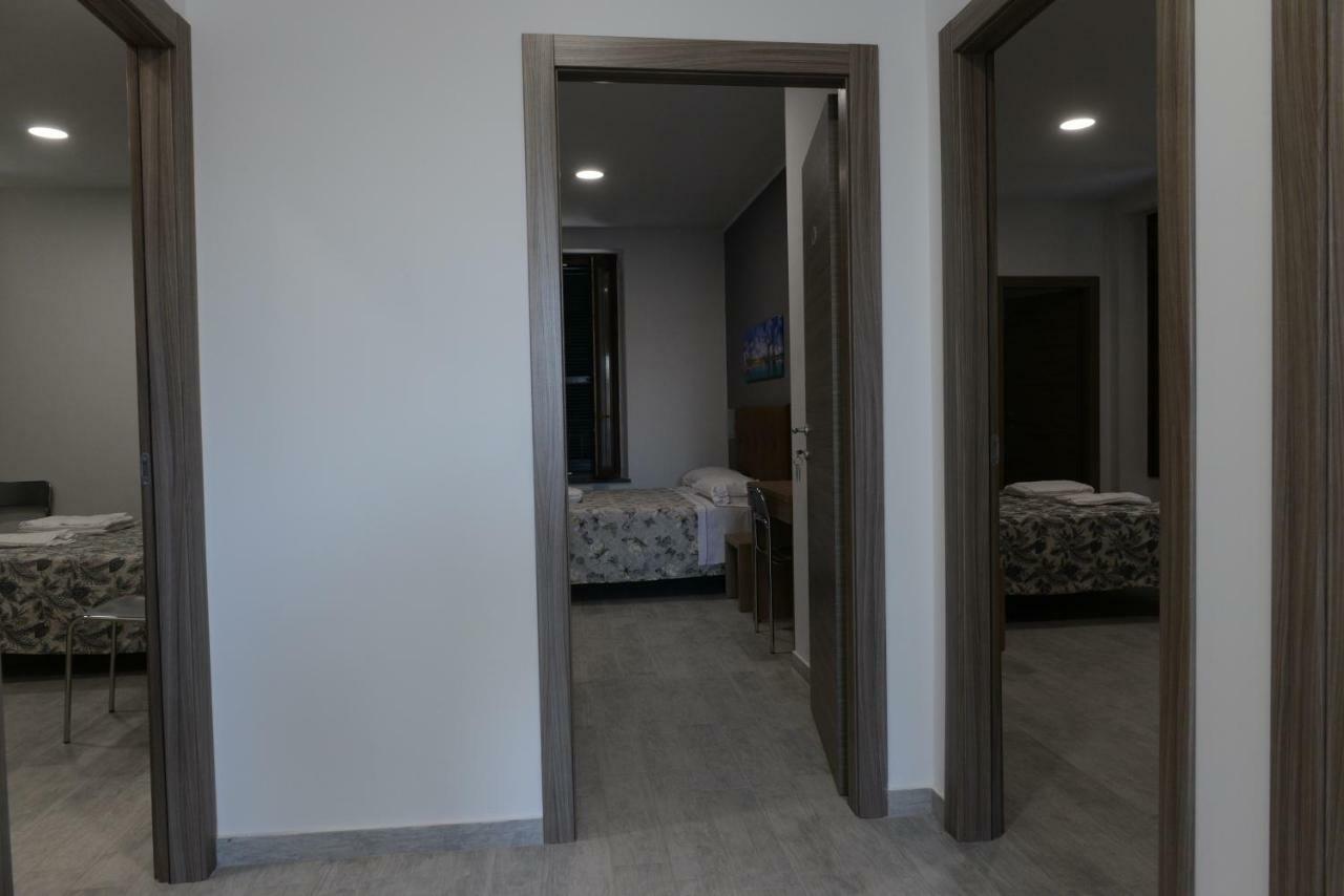 Hotel Oregon ミラノ エクステリア 写真